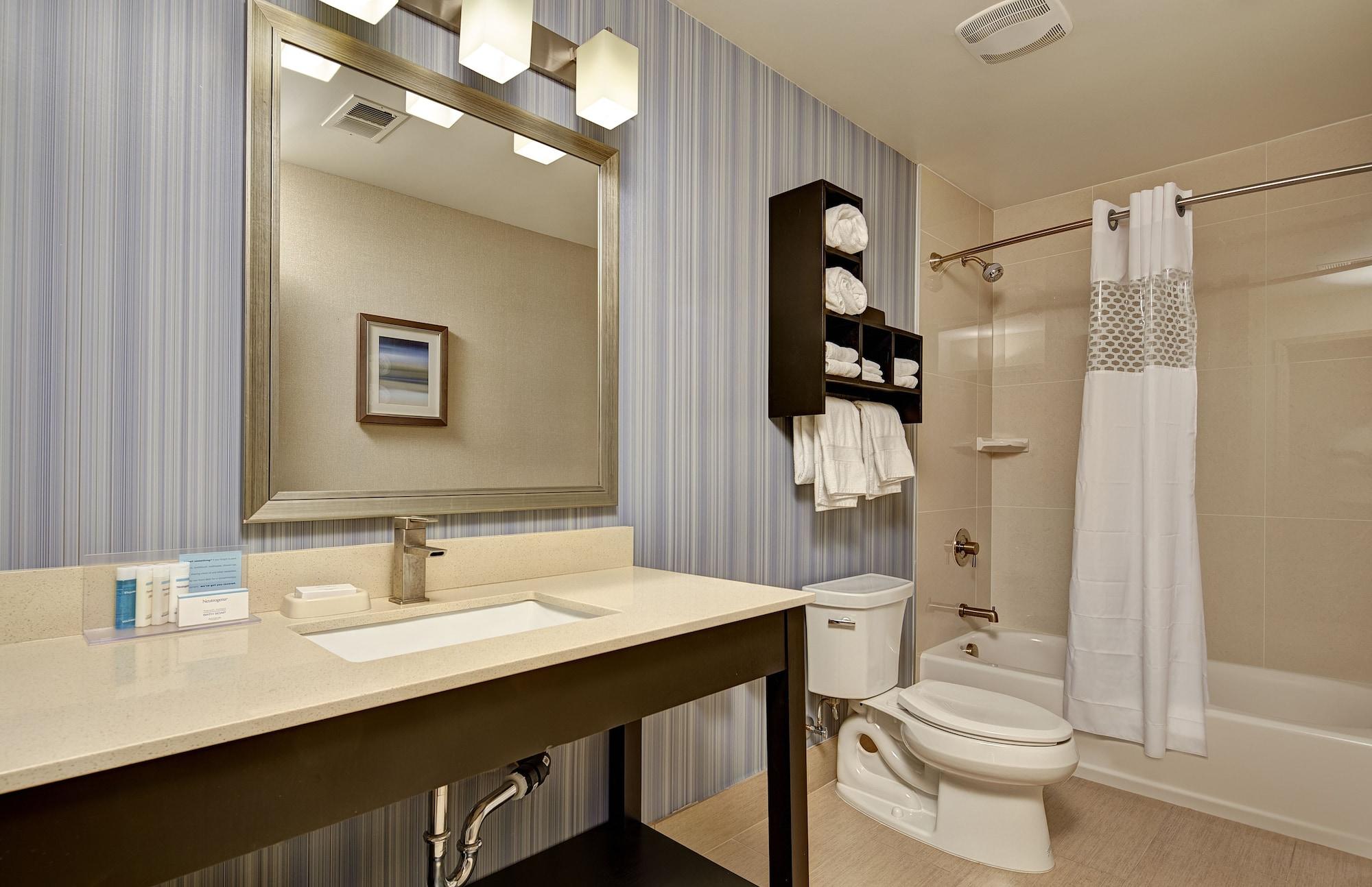 Hampton Inn Morgan Hill Exteriör bild