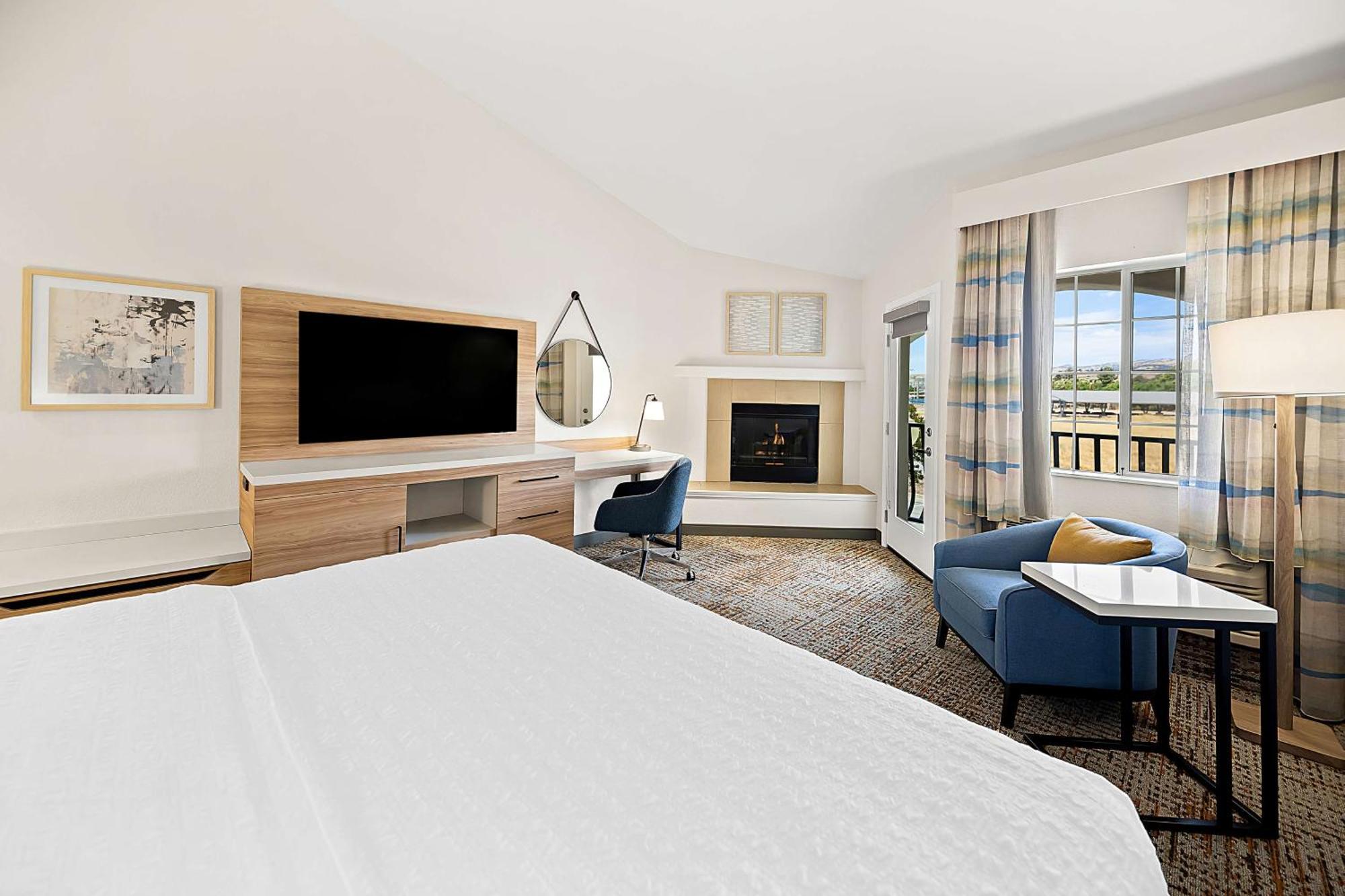 Hampton Inn Morgan Hill Exteriör bild