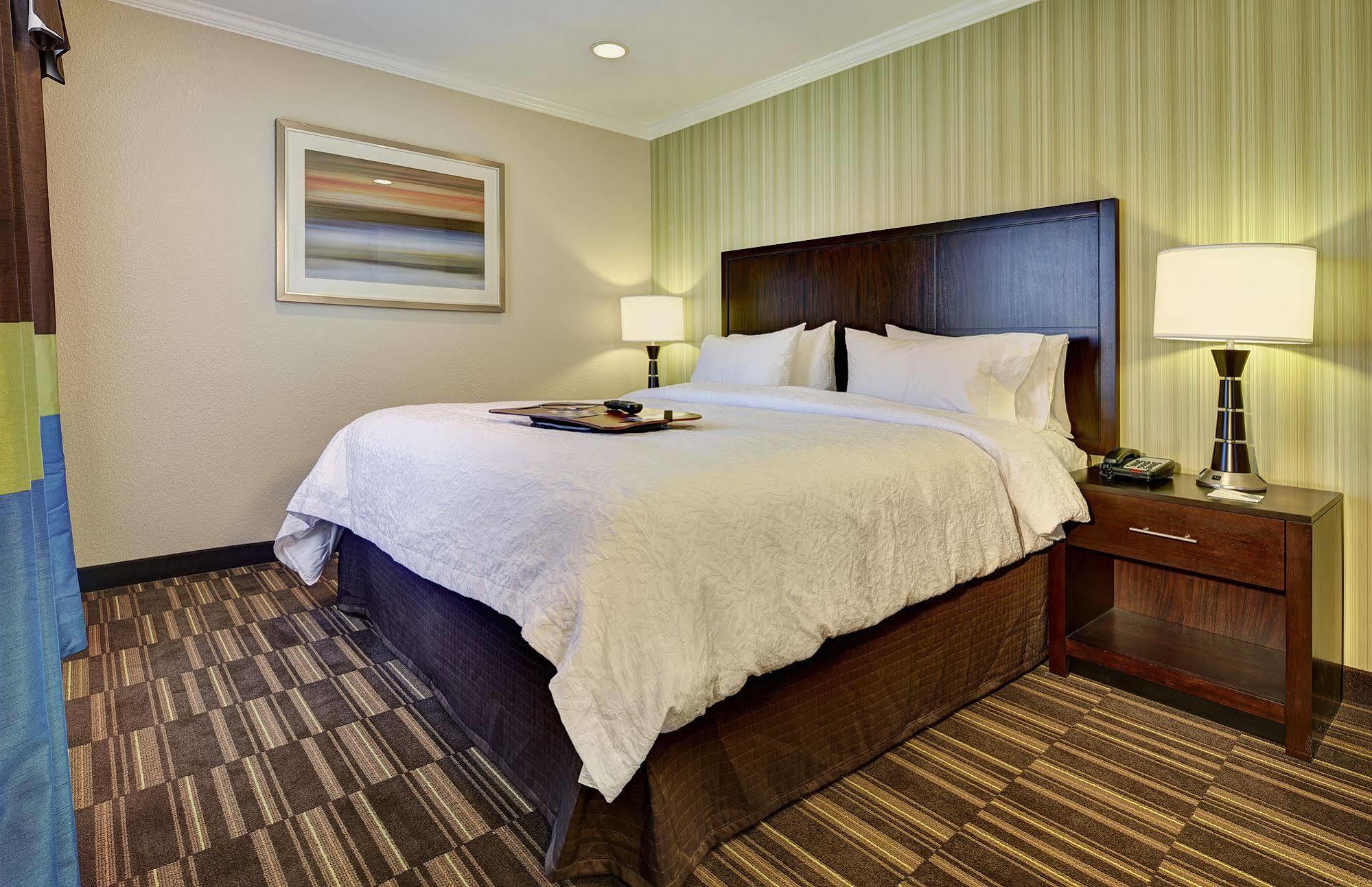 Hampton Inn Morgan Hill Exteriör bild